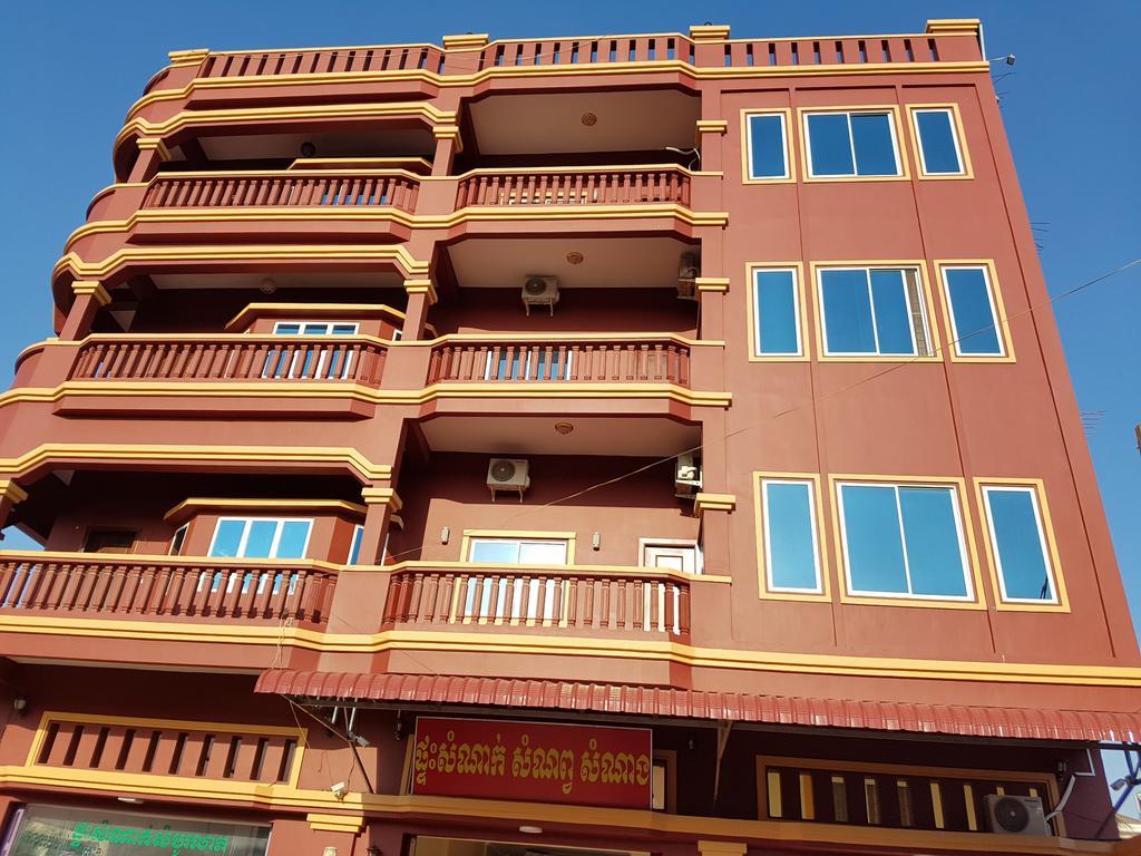 Samnop Samnang Guesthouse Kampot Bagian luar foto