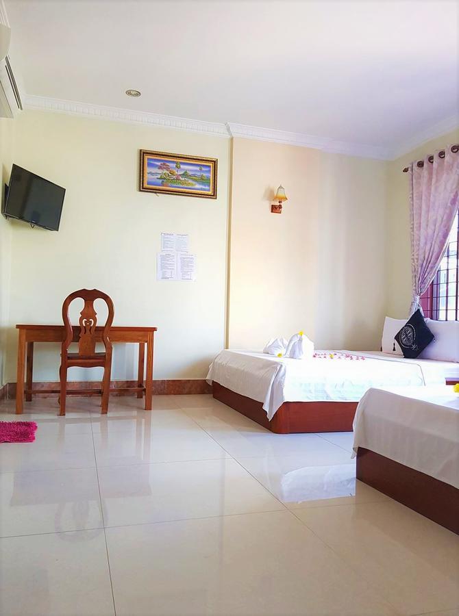 Samnop Samnang Guesthouse Kampot Bagian luar foto